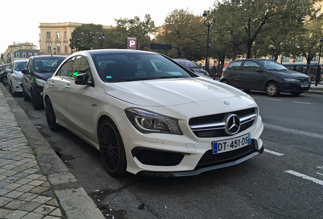 Mercedes-Benz CLA 45 AMG C117