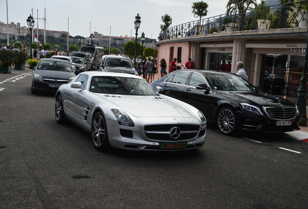 Mercedes-Benz SLS AMG