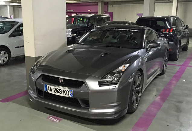 Nissan GT-R