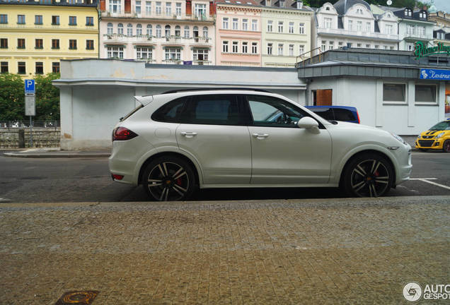 Porsche 958 Cayenne GTS