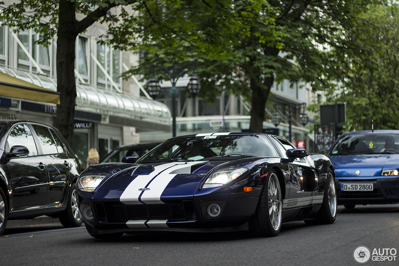 Ford GT