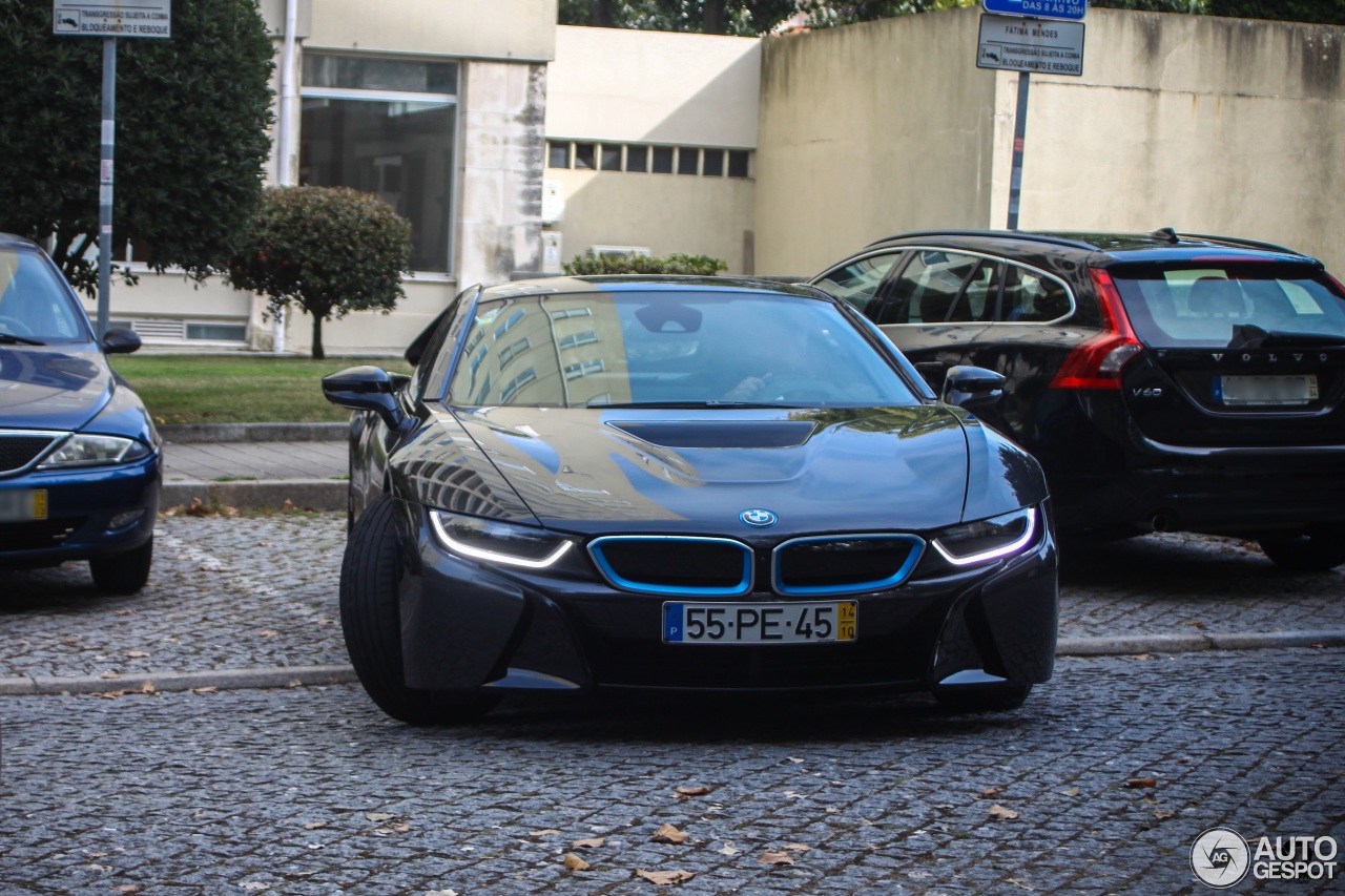 BMW i8