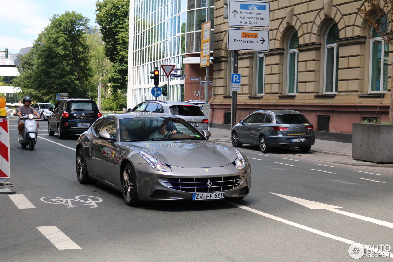 Ferrari FF