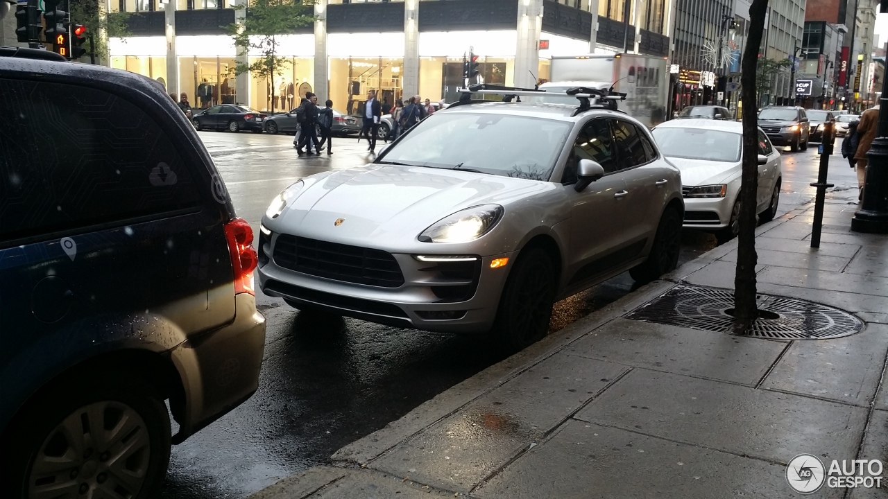 Porsche 95B Macan GTS