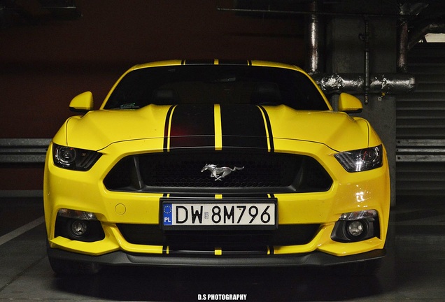 Ford Mustang GT 2015