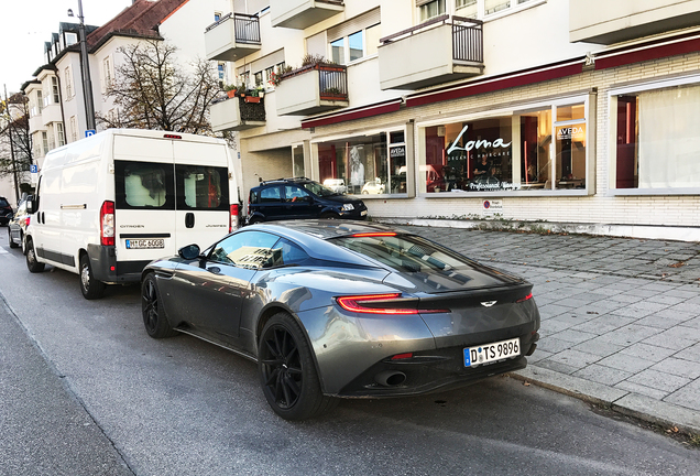 Aston Martin DB11