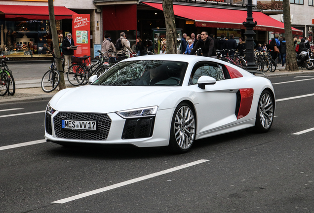 Audi R8 V10 Plus 2015