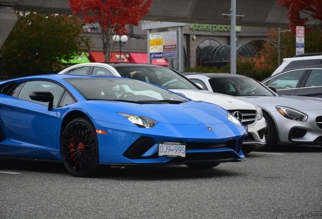 Lamborghini Aventador S LP740-4