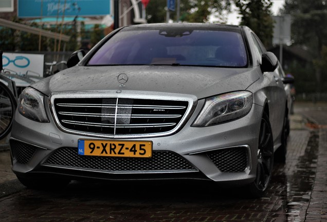 Mercedes-Benz S 65 AMG V222