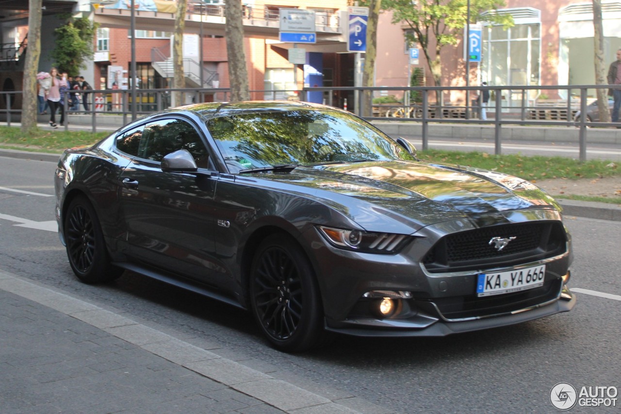 Ford Mustang GT 2015