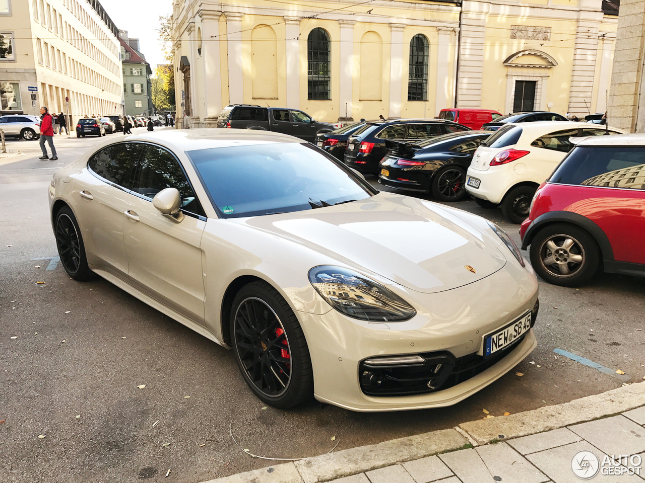 Porsche 971 Panamera Turbo