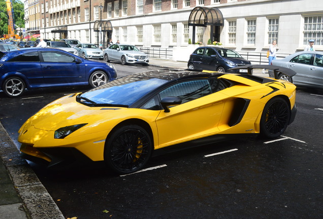 Lamborghini Aventador LP750-4 SuperVeloce Roadster