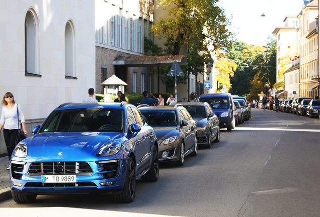 Porsche 95B Macan GTS