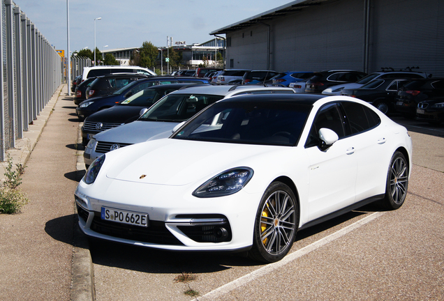 Porsche 971 Panamera Turbo S E-Hybrid