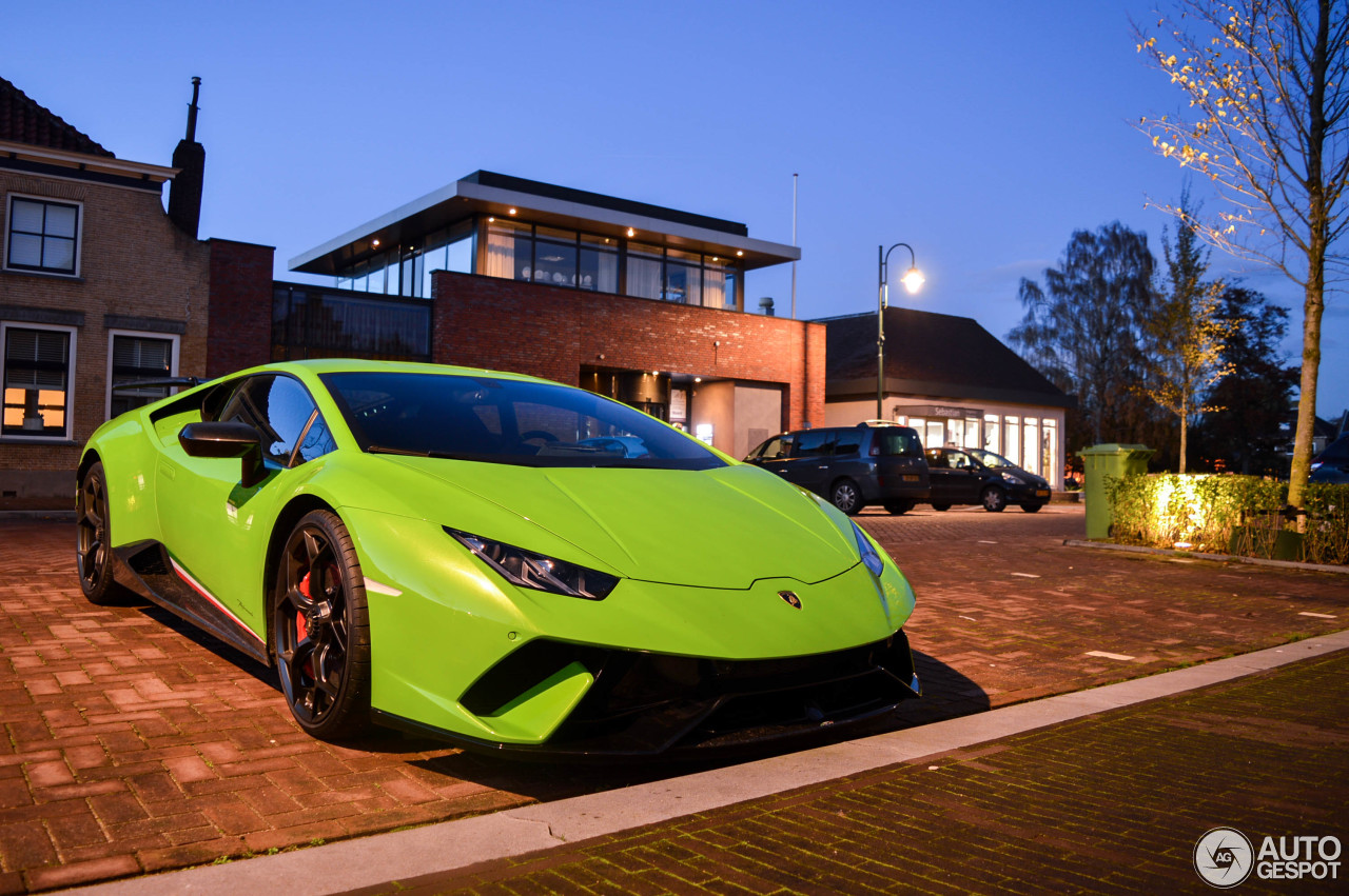 Lamborghini Huracán LP640-4 Performante