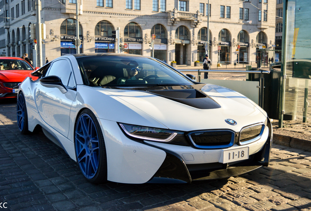 BMW i8