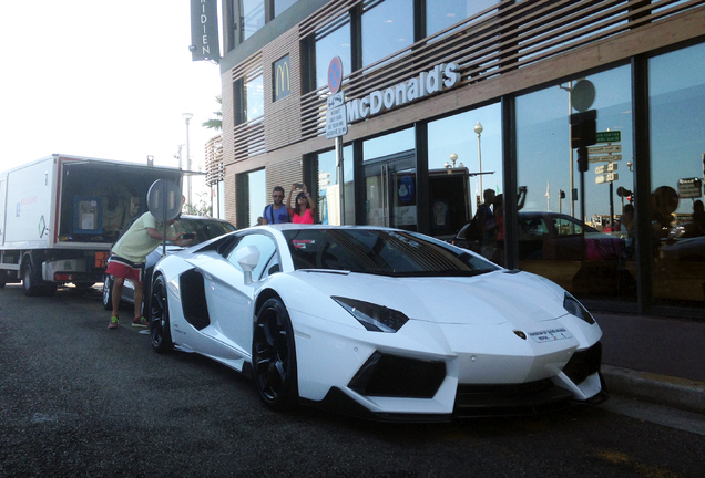 Lamborghini Aventador LP700-4