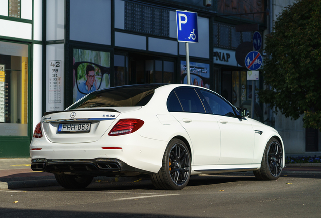 Mercedes-AMG E 63 S W213