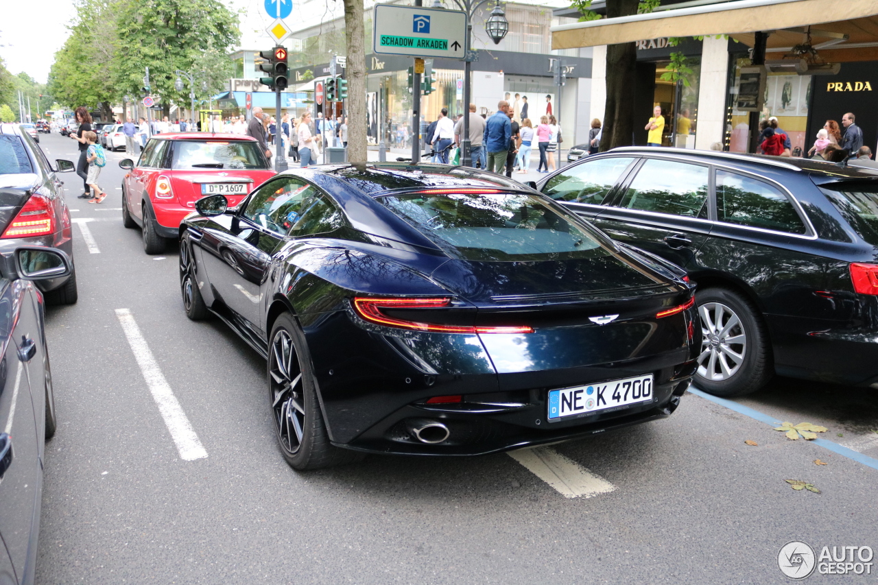 Aston Martin DB11