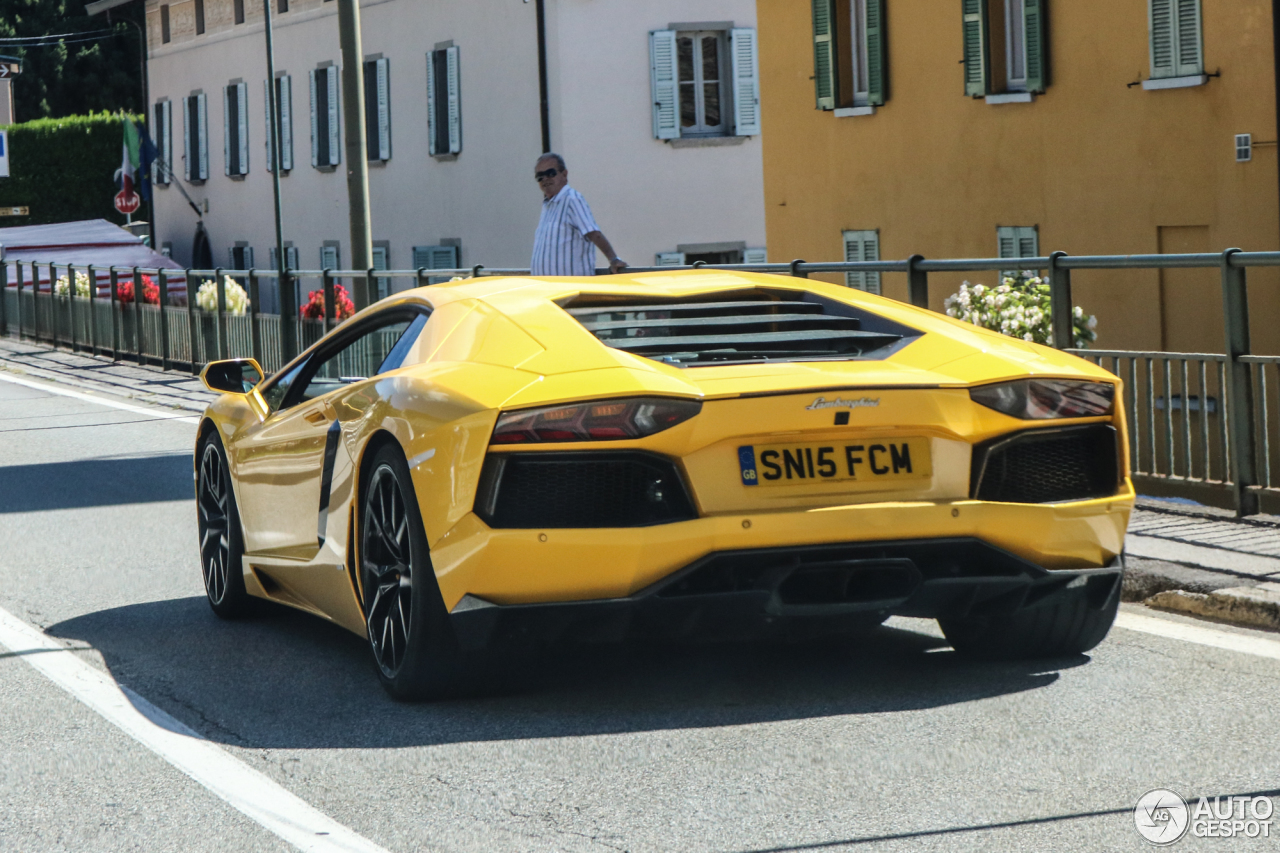 Lamborghini Aventador LP700-4