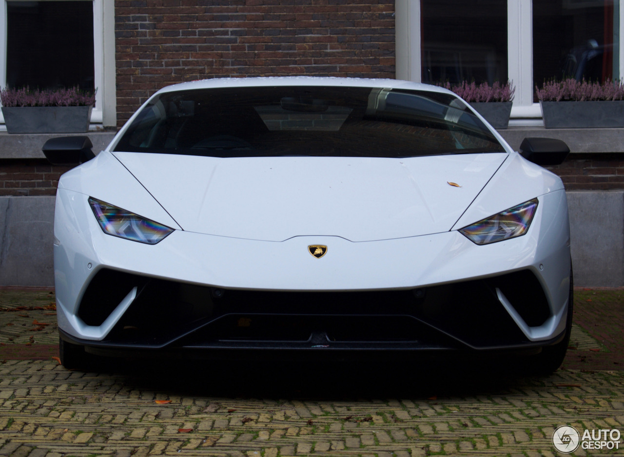 Lamborghini Huracán LP640-4 Performante