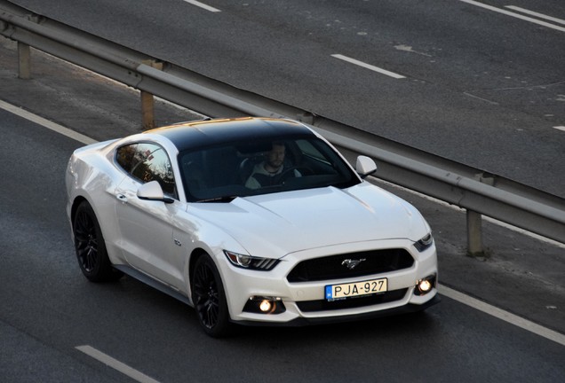 Ford Mustang GT 2015