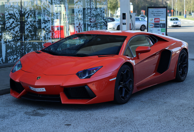 Lamborghini Aventador LP700-4