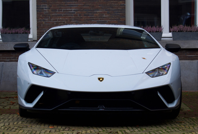 Lamborghini Huracán LP640-4 Performante