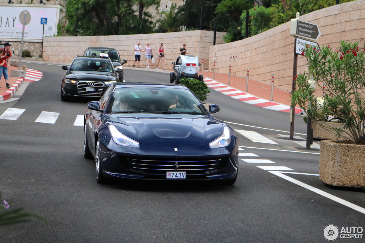 Ferrari GTC4Lusso