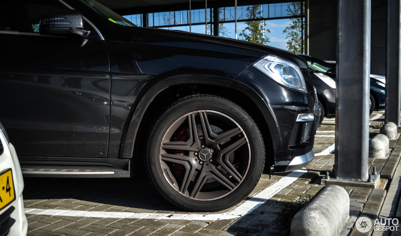 Mercedes-Benz GL 63 AMG X166