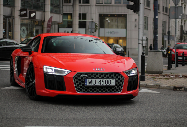 Audi R8 V10 Plus 2015