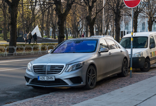 Mercedes-Benz S 63 AMG V222