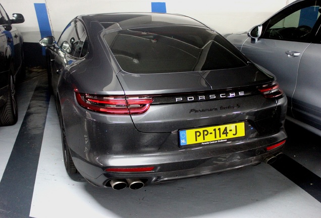 Porsche 971 Panamera Turbo S E-Hybrid