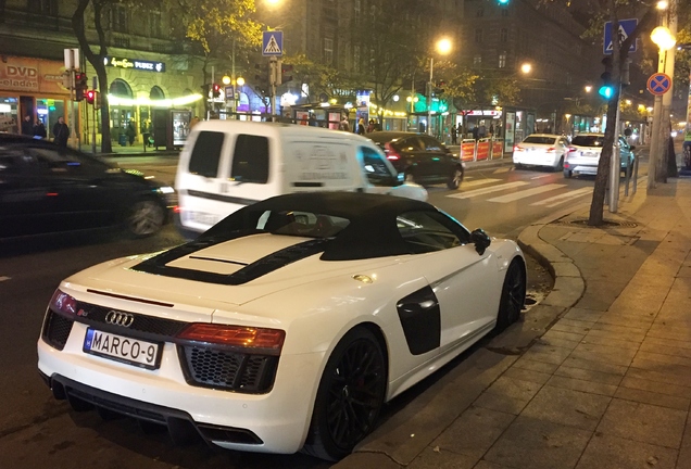 Audi R8 V10 Spyder 2016