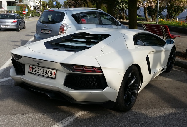 Lamborghini Aventador LP700-4