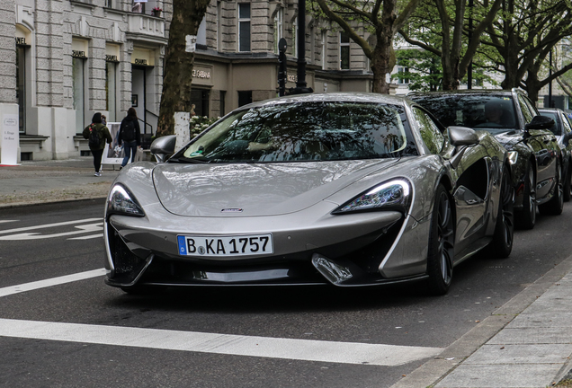 McLaren 570S