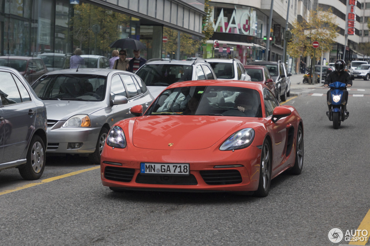 Porsche 718 Cayman S