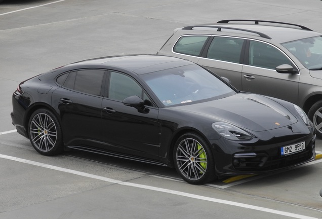 Porsche 971 Panamera Turbo S E-Hybrid