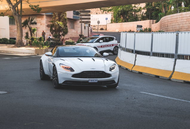 Aston Martin DB11