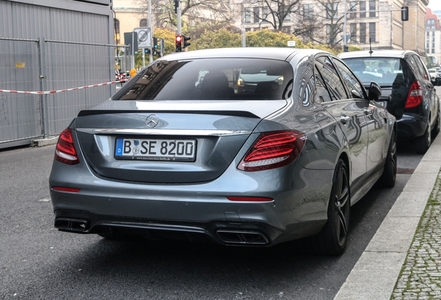 Mercedes-AMG E 63 S W213