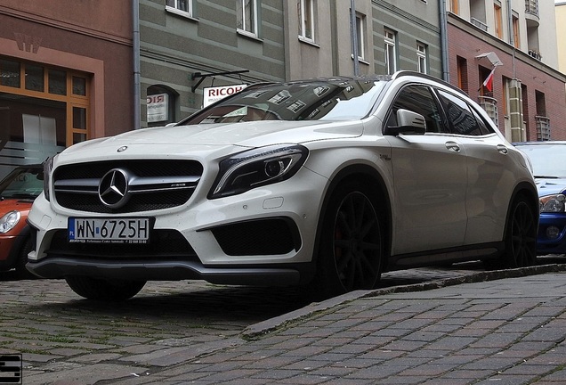 Mercedes-AMG GLA 45 X156