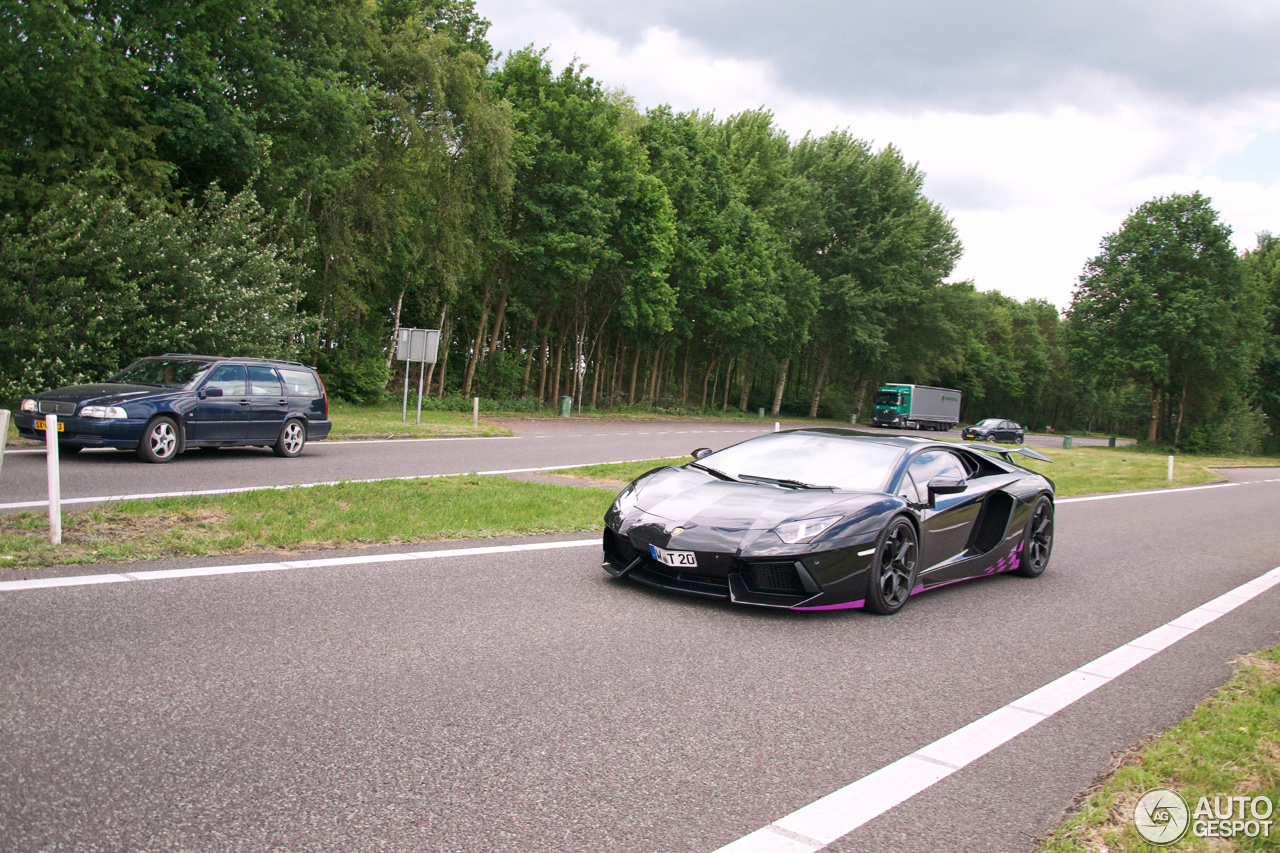 Lamborghini Aventador LP700-4