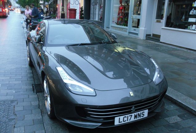 Ferrari GTC4Lusso