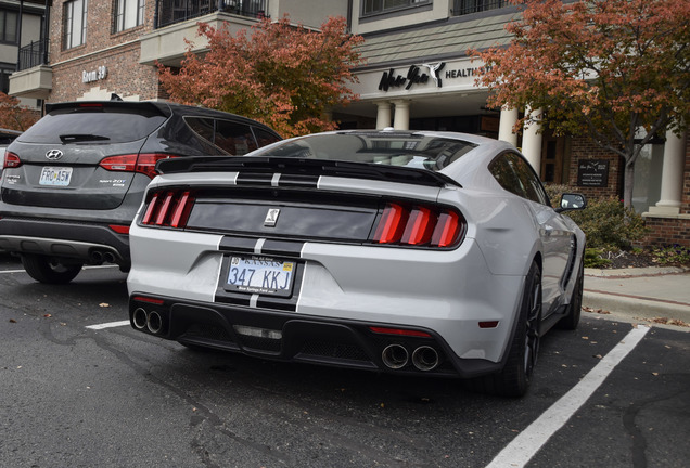 Ford Mustang Shelby GT350 2015