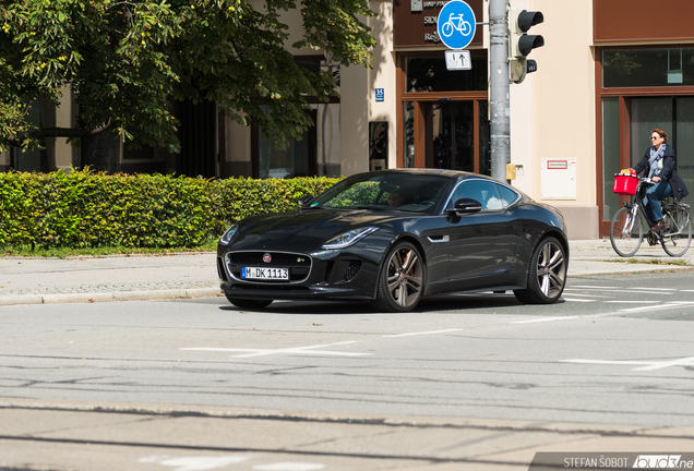 Jaguar F-TYPE R Coupé