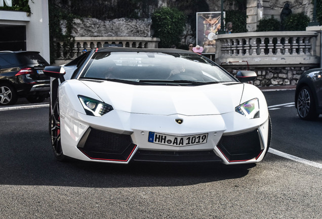 Lamborghini Aventador LP700-4 Pirelli Edition