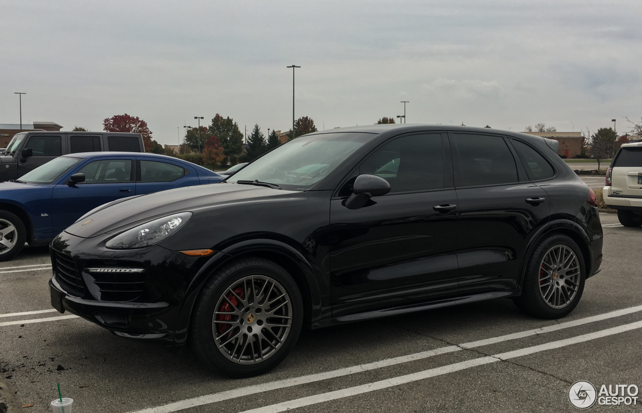 Porsche 958 Cayenne GTS