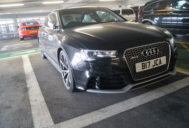 Audi RS5 B8 2012