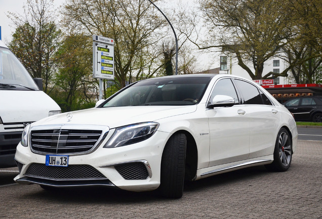 Mercedes-Benz S 65 AMG V222