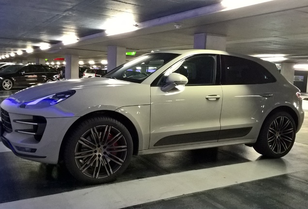 Porsche 95B Macan Turbo MkI